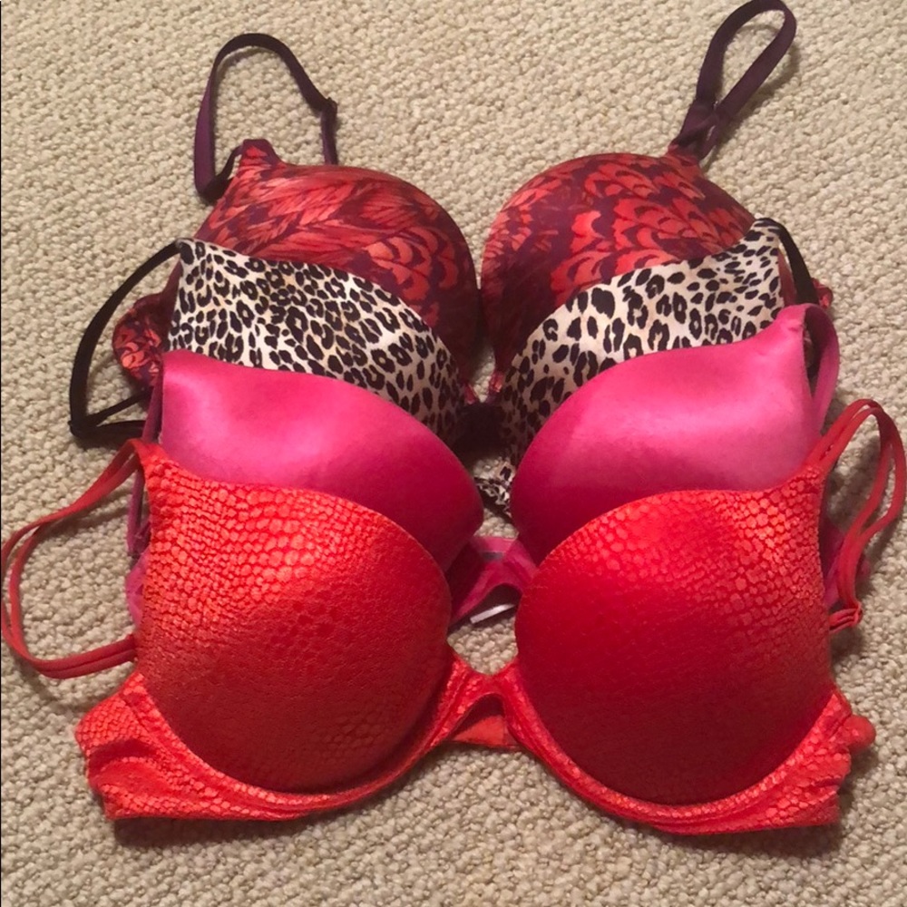 Lot of 4 Victoria’s Secret 34B bras
